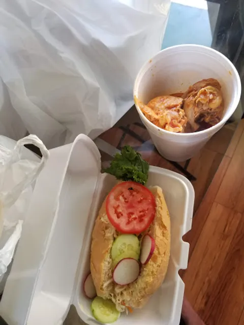 Antojitos Salvadorenos