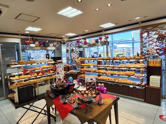 VIE DE FRANCE Koshigaya Lake Town