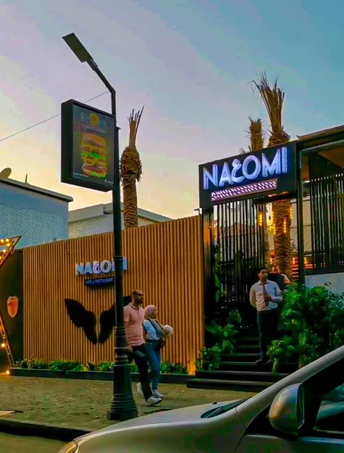 Naomi Restaurant and Cafe