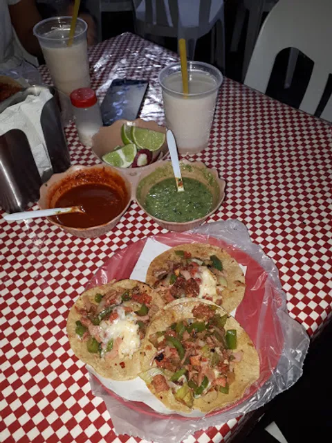 TAQUERIA LOS CHILANGOS