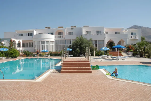 Eristos Beach Hotel