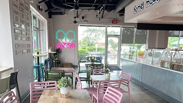 Boombalatti's Handcrafted Ice Cream