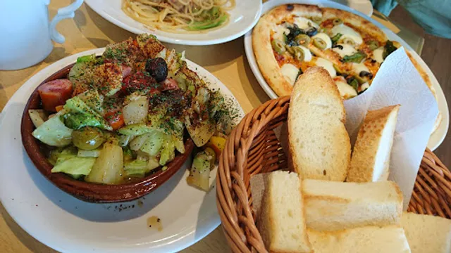 Ristorante Maru Megane - Nakagawa Olive Farm