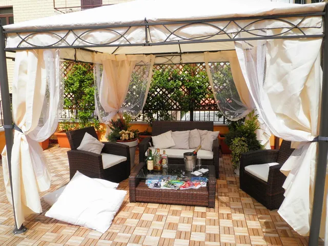 La Piazzetta di Roma Holiday House