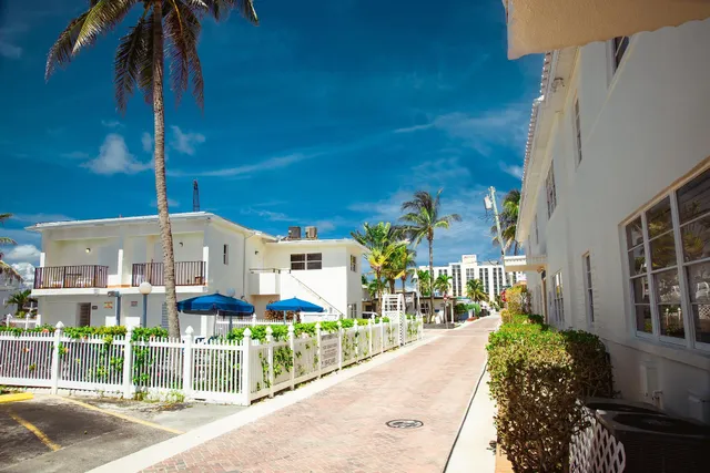 Neptune Hollywood Beach Hotel