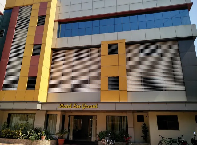 Hotel Lee Grand