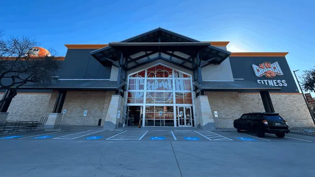 Crunch Fitness - South Austin