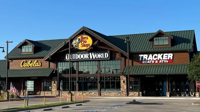 Bass Pro Shops