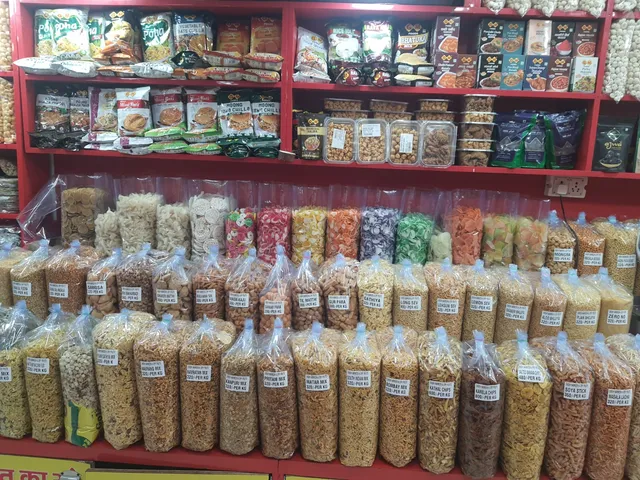 Sindhi Namkeen & Dry Fruits