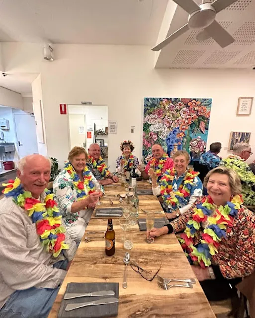 Zenith Cafe, Restaurant and Bar