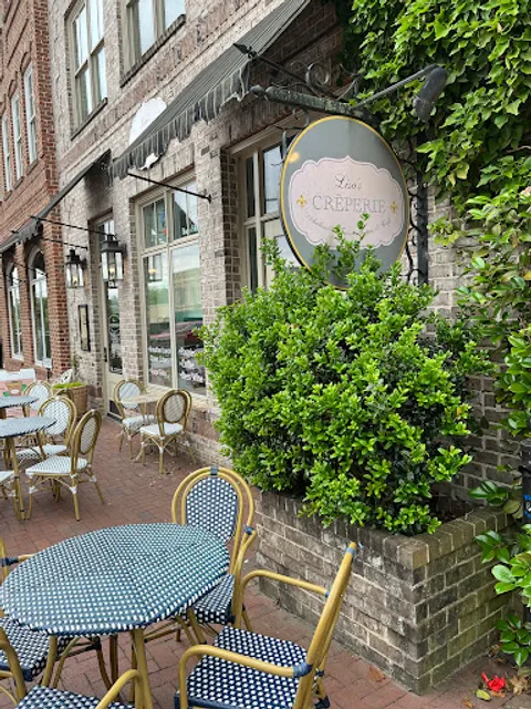 Lisa's Creperie & Cafe