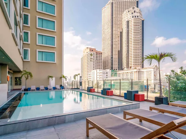 Hilton Garden Inn Bangkok Silom