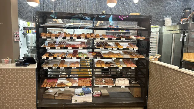 Fusion Donut Cafe & Lounge