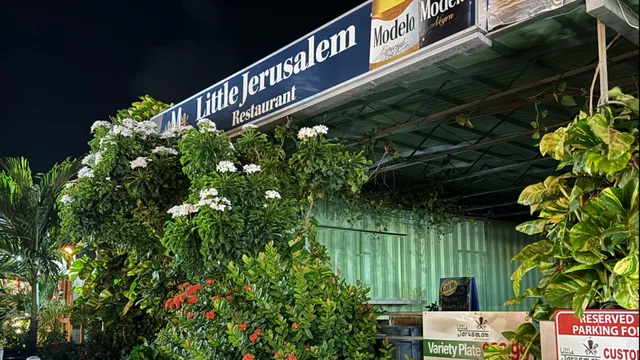 Little J Shawarma SXM