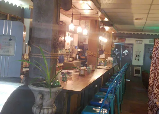 Broken Roads Restaurant