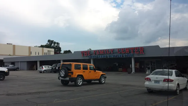 Family Center Farm & Home of Rolla
