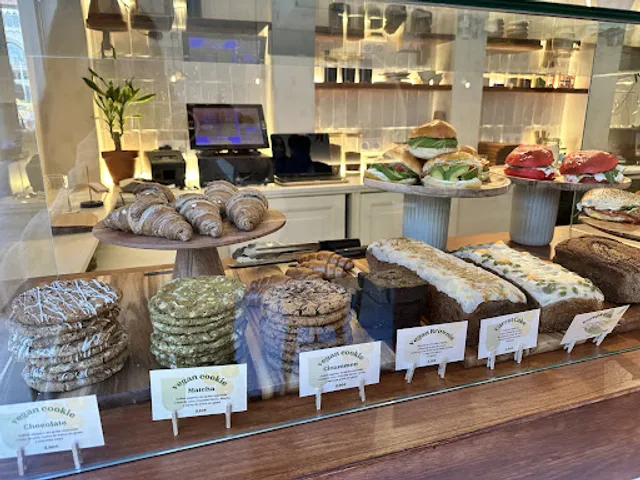 Bloome By Sasha | Brunch Sin Gluten Gótico