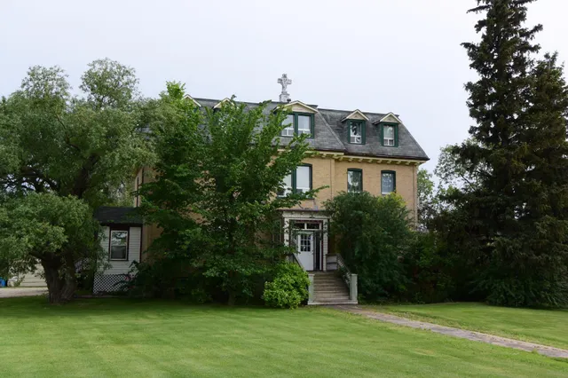 Auberge Clemence B & B and Retreat Centre