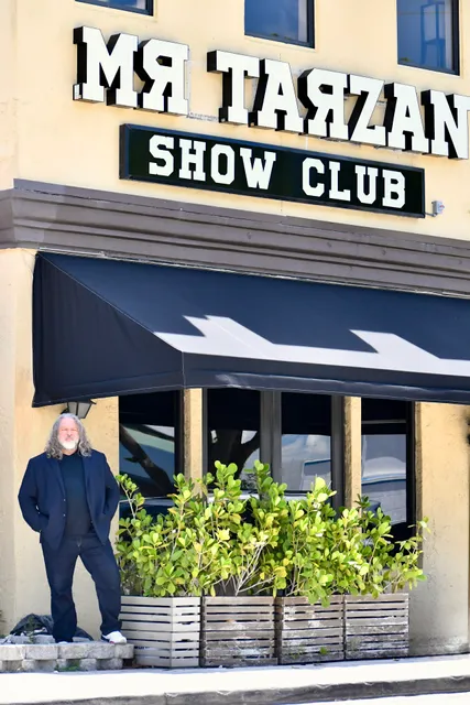 Mr. Tarzan Club - RED NOTE