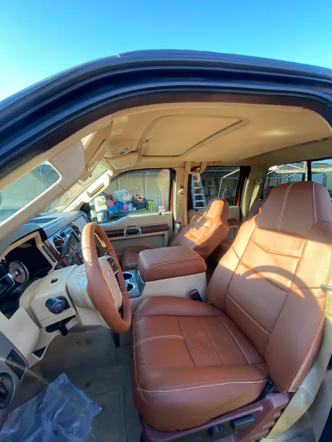 Ernesto's Upholstery