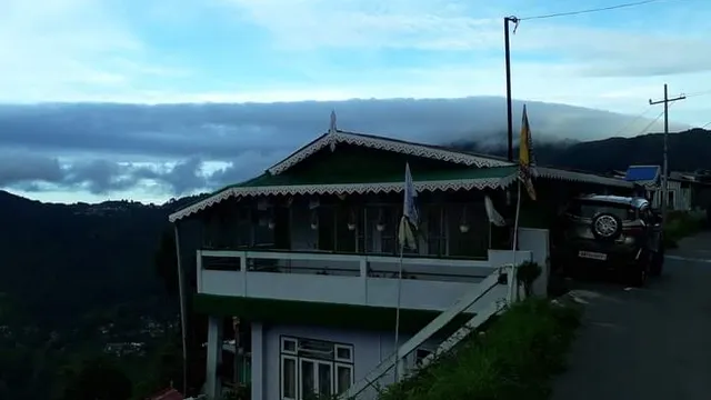 Quaint Wood Cottage-Sherpa khangba