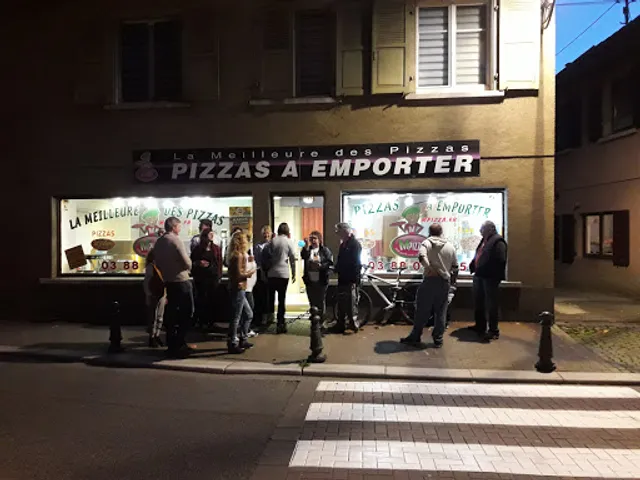 M Pizza