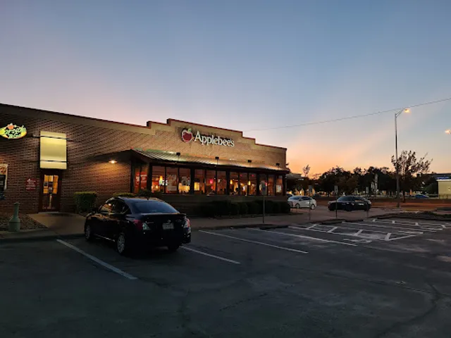 Applebee's Grill + Bar