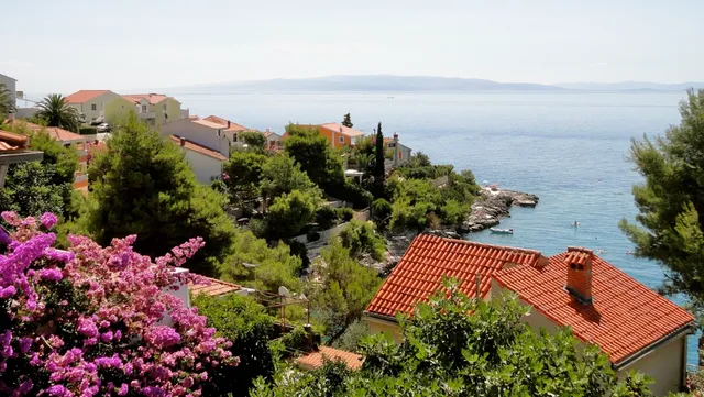 Apartments Topli Bok