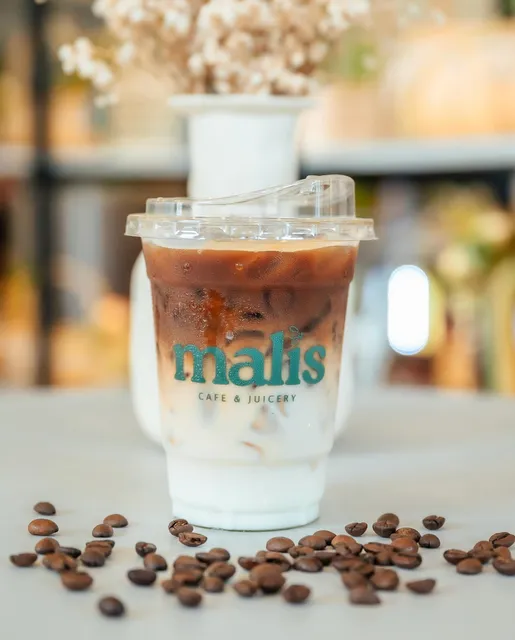 MALIS CAFE AND JUICERY