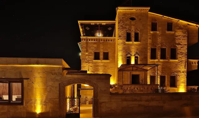 ShoeString Stone House