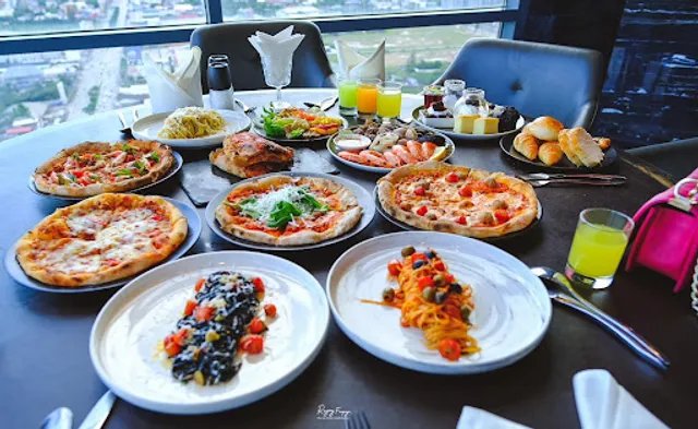 Elementi Rooftop Restaurant & Bar