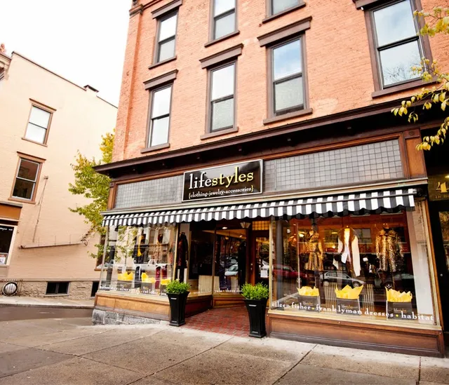 Lifestyles of Saratoga