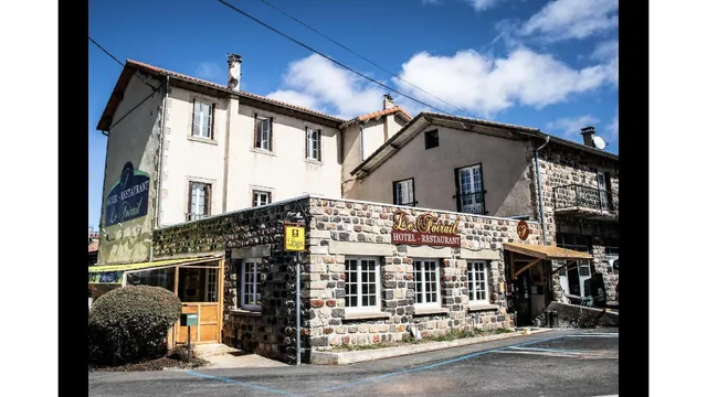 Logis Hôtel Rest. le Foirail