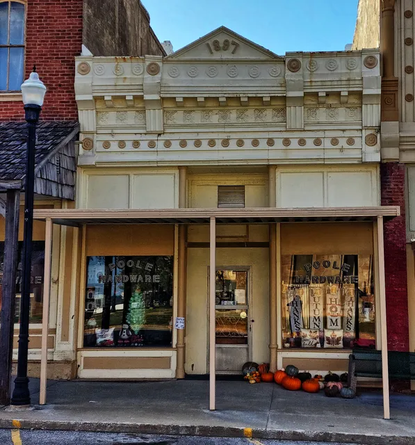 Poole Hardware & Gifts