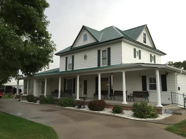 Heritage House Bed & Breakfast
