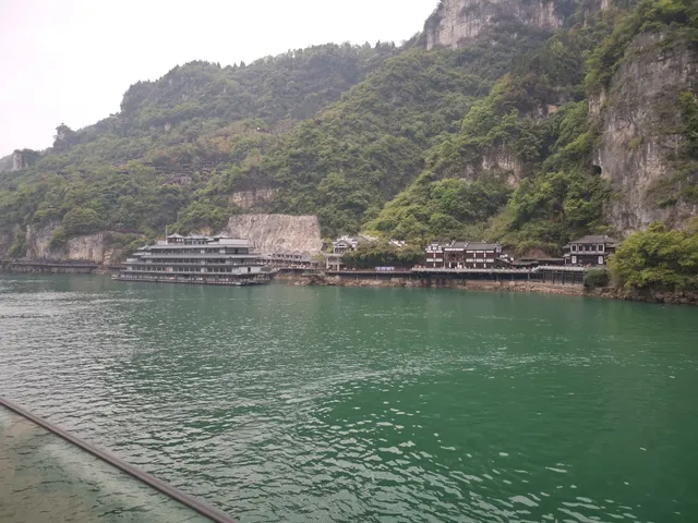 Yichang World Peace Park