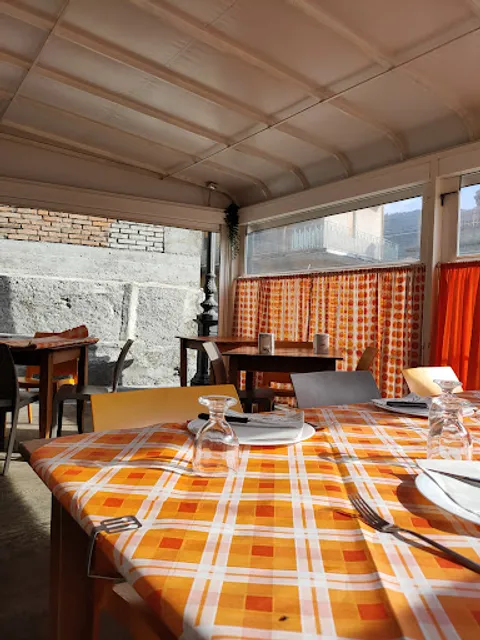 Overland - Food and Beverages