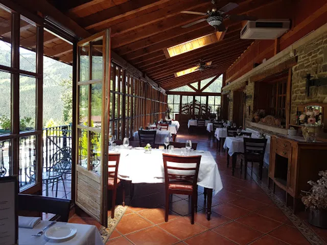Restaurante Oneko by Etxegana