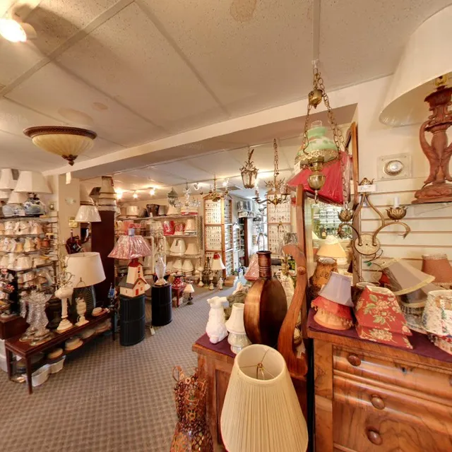 Pointe Lamp & Lighting