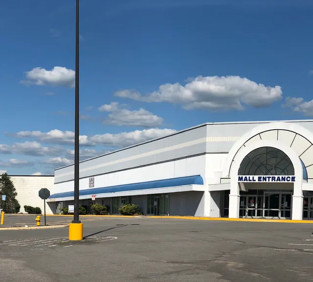 Mountaineer Mall & Professional Plaza