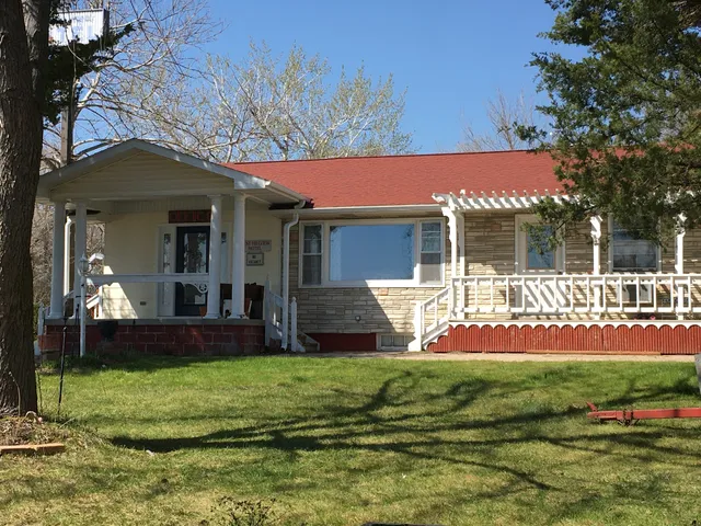 West Hill View Motel