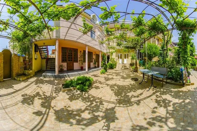 Guest House "Kostas"