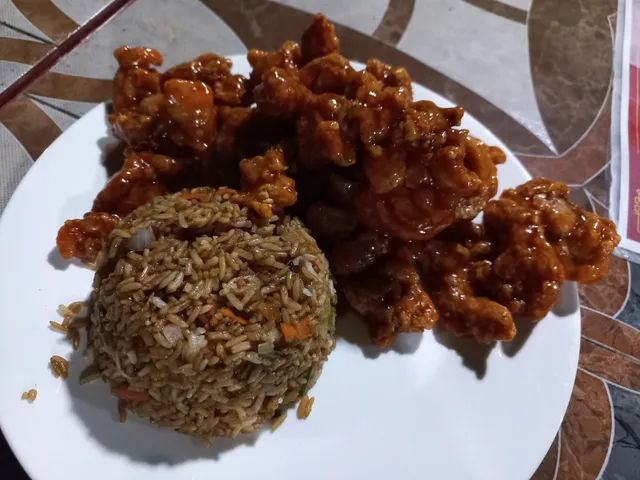 Restaurante Ji-Xiang Comida China • Linda Vista