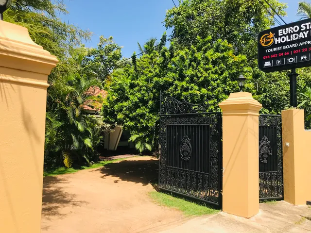 Euro Star Holiday Inn