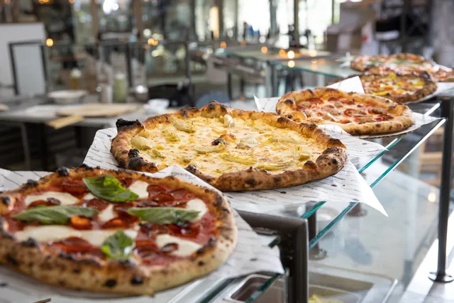 Crispelli's Bakery & Pizzeria - Grosse Pointe Woods