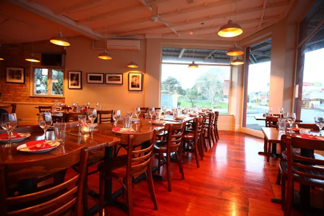 The Parkside Cafe & Restaurant