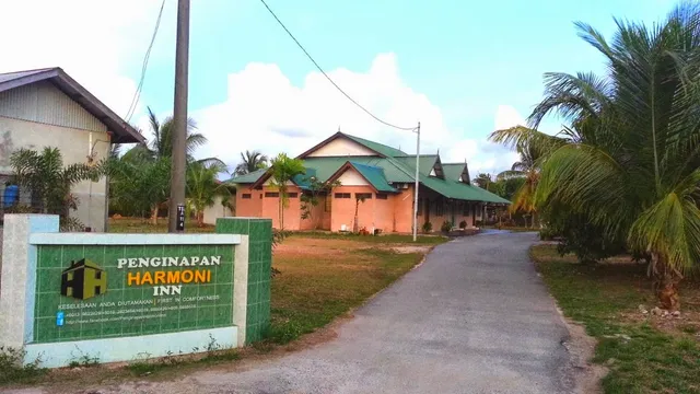 Penginapan Harmoni Inn