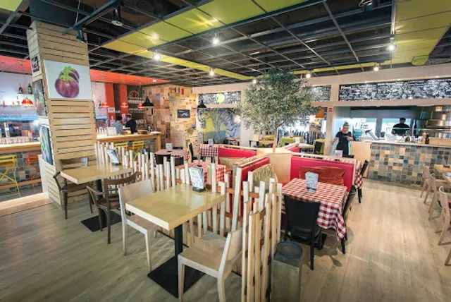 Olive Vienna im Westfield Donau Zentrum