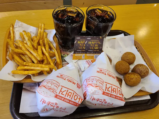 맘스터치 부천괴안점