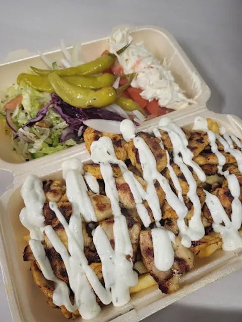 Selvi cafe pontnewydd